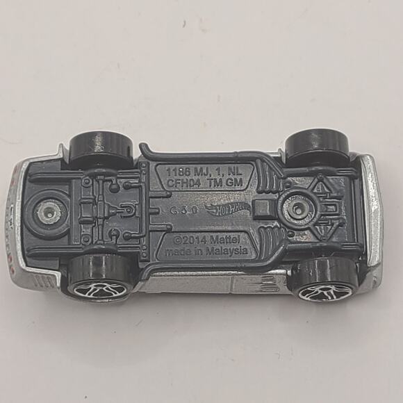 2014 Hot Wheels Gray Convertible, Made in Indonesia - Picture 5 of 5